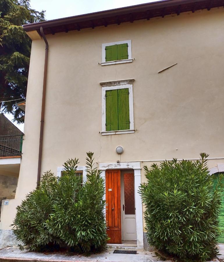 Villa Casale Storico Enzo Castelnuovo del Garda Exterior foto