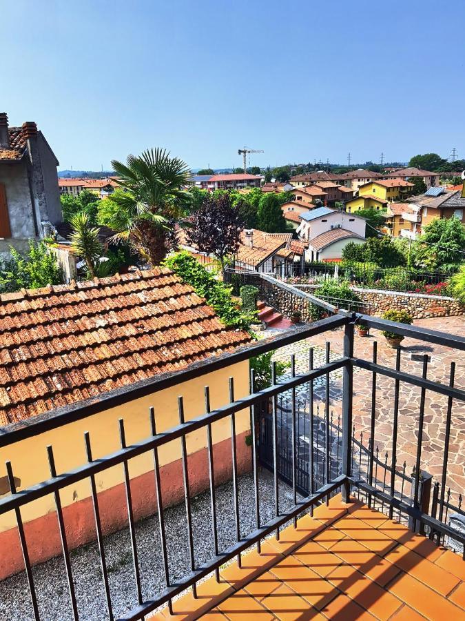 Villa Casale Storico Enzo Castelnuovo del Garda Exterior foto