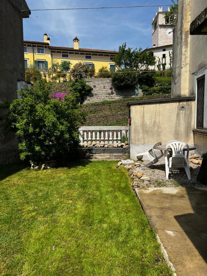 Villa Casale Storico Enzo Castelnuovo del Garda Exterior foto
